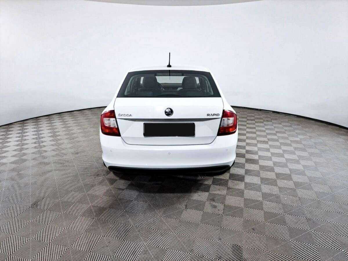 Купить Skoda Rapid, 2018, 80 000 км, фото №5