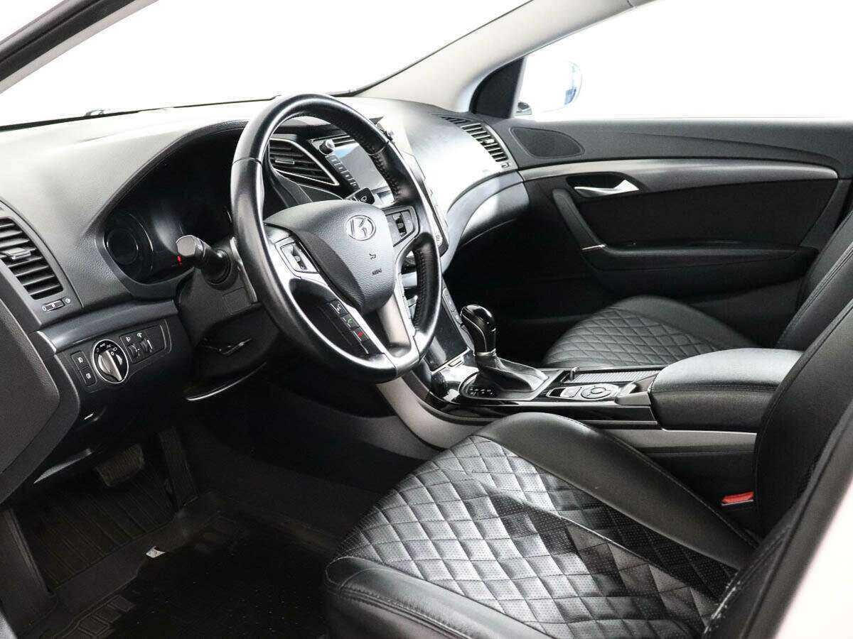 Купить Hyundai i40, 2015, 106 300 км, фото №9
