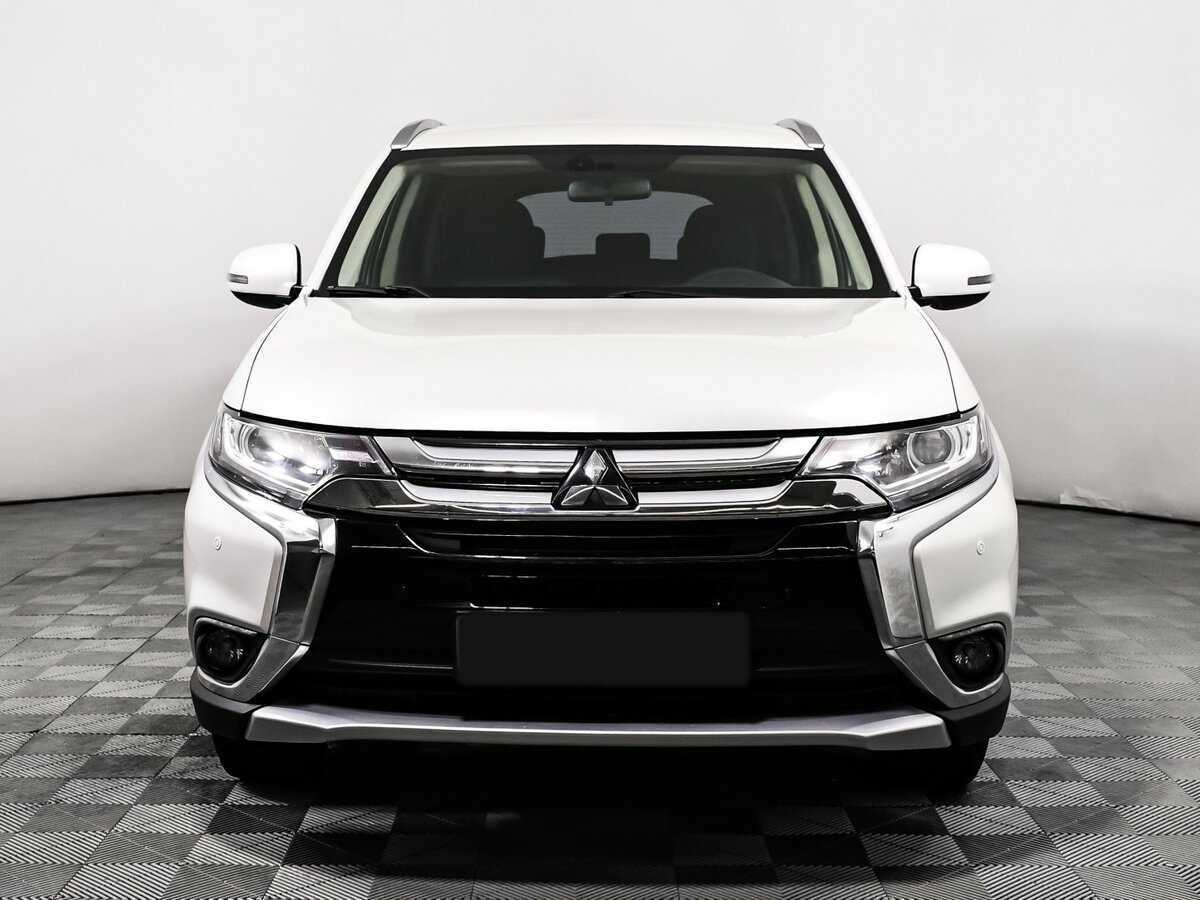 Купить Mitsubishi Outlander, 2017, 77 336 км, фото №2