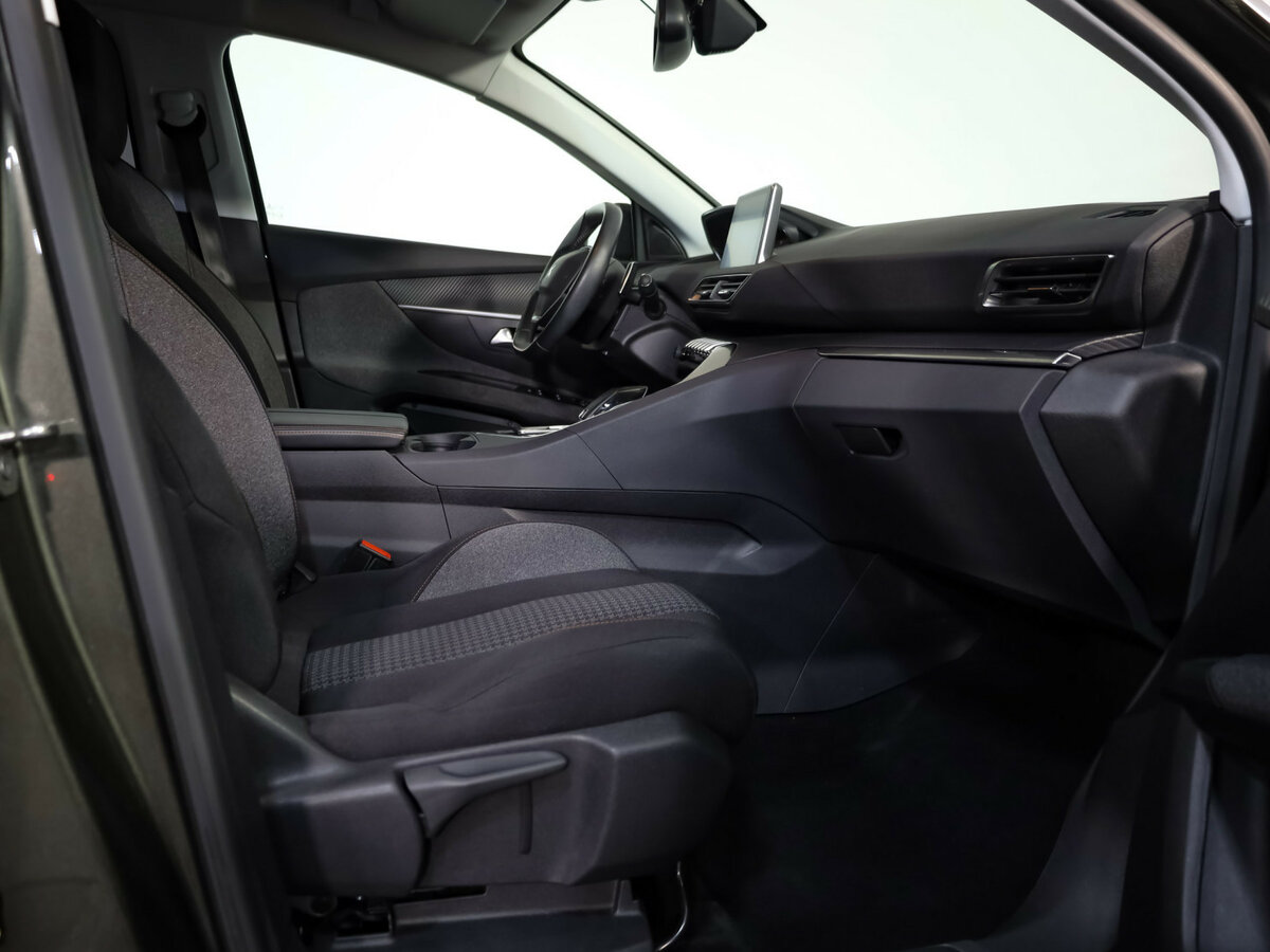 Купить Peugeot 3008 II, 2020, 71 669 км, фото №23