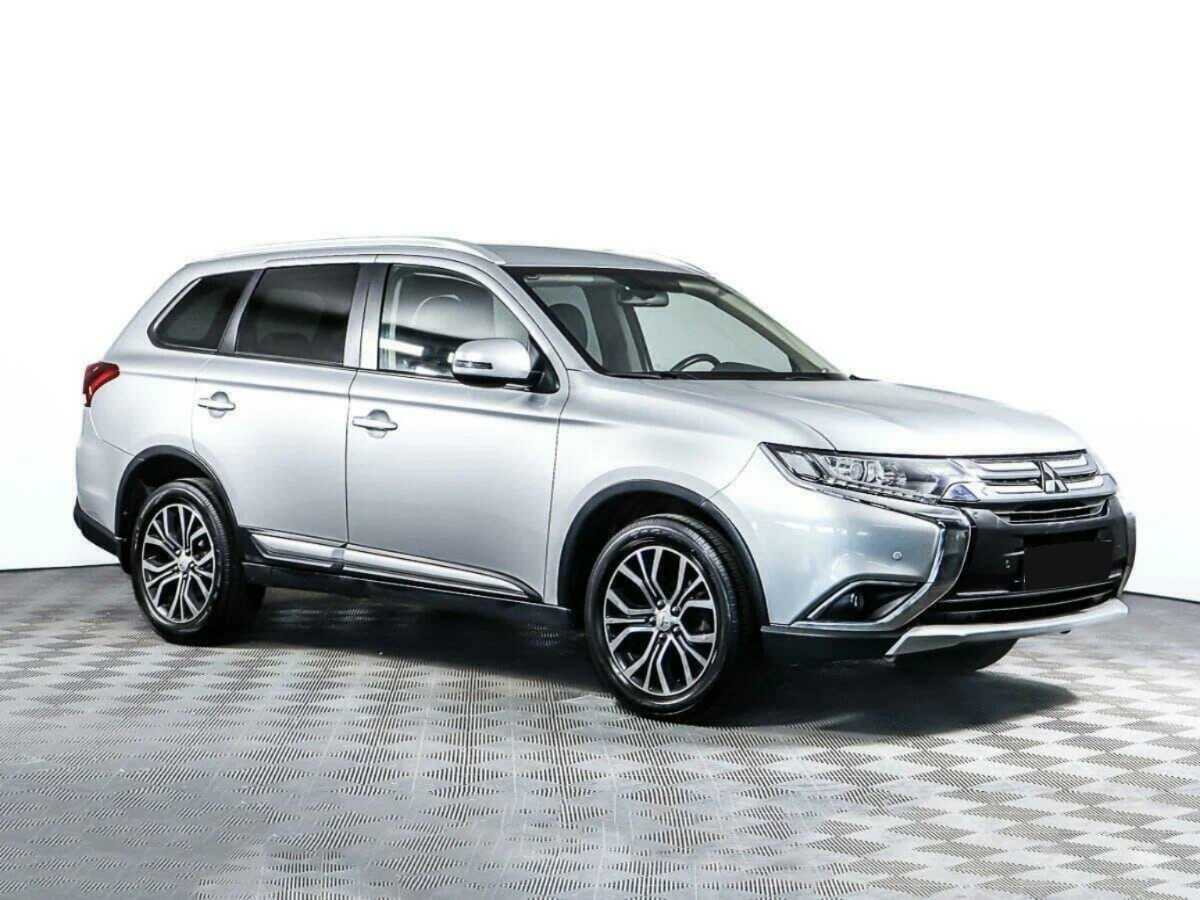 Купить Mitsubishi Outlander, 2016, 60 538 км, фото №2