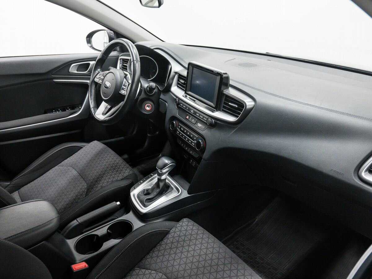 Купить Kia Ceed, 2019, 93 000 км, фото №8