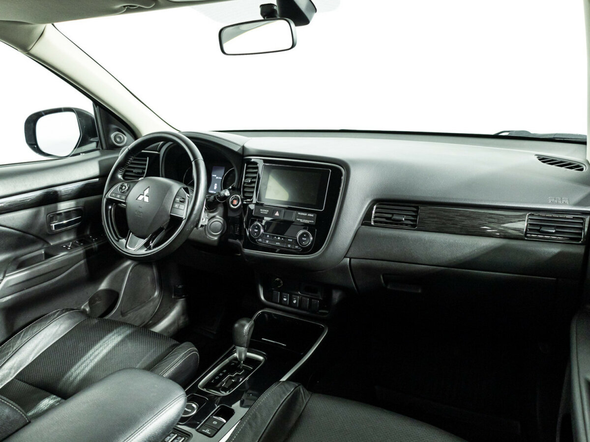 Купить Mitsubishi Outlander III Рестайлинг 2, 2017, 125 000 км, фото №9