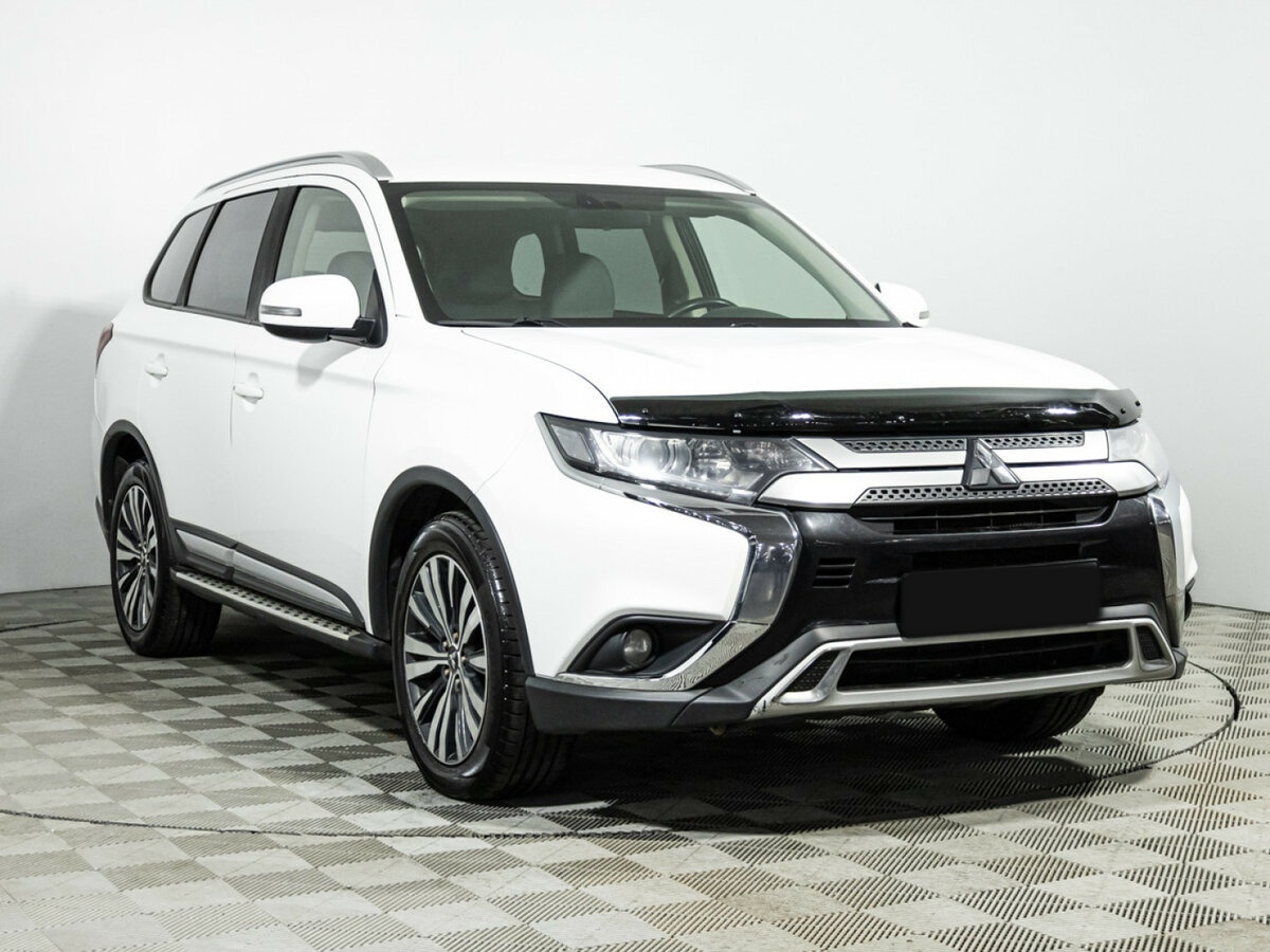 Купить Mitsubishi Outlander III Рестайлинг 3, 2019, 136 812 км, фото №3