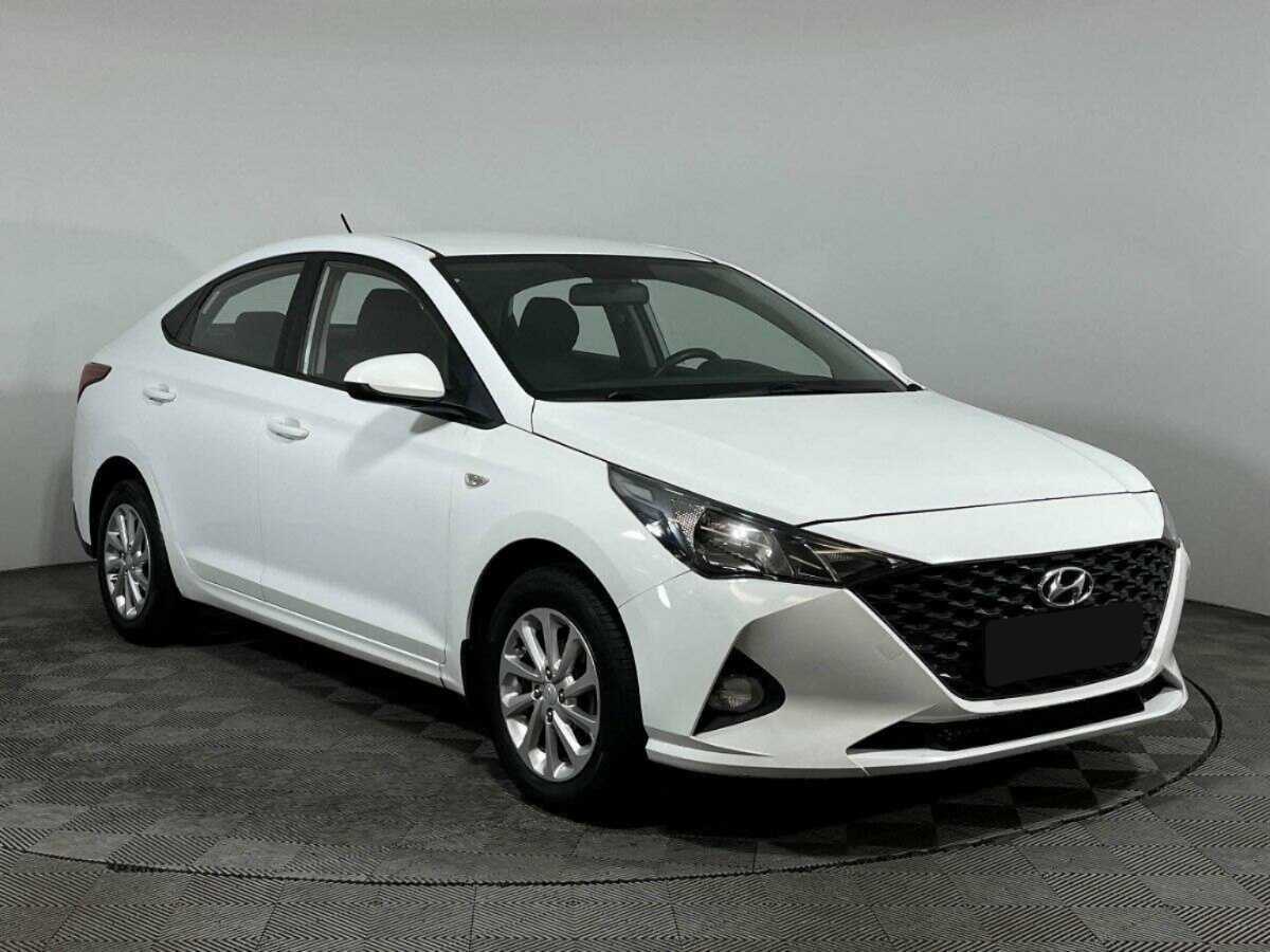 Купить Hyundai Solaris, 2020, 119 517 км, фото №3