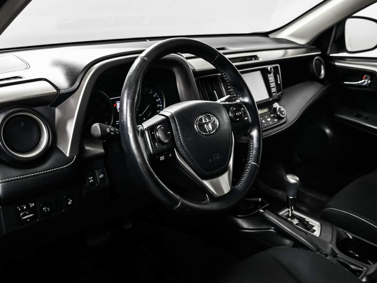 Купить Toyota RAV4, 2017, 118 617 км, фото №12