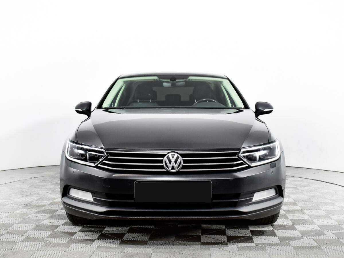 Купить Volkswagen Passat, 2017, 130 450 км, фото №2