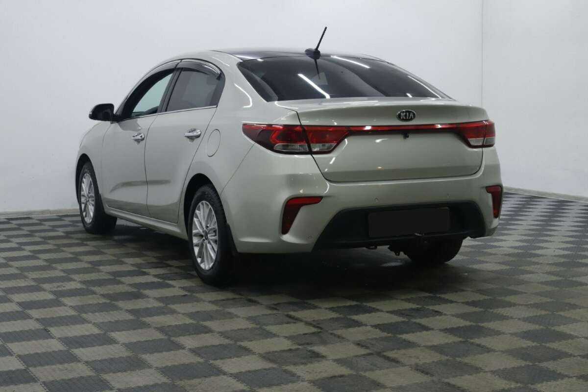 Купить Kia Rio, 2019, 86 000 км, фото №2