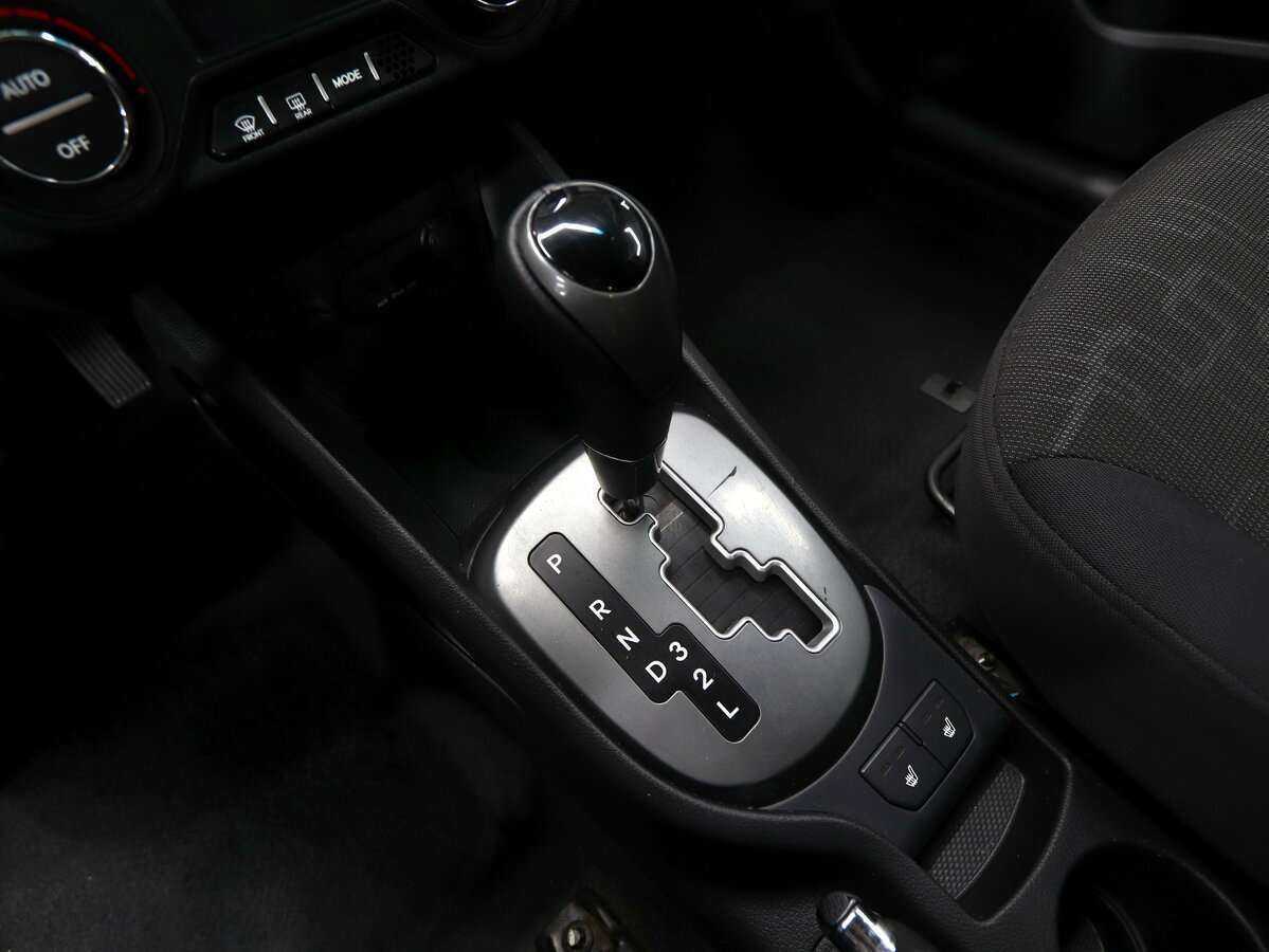 Купить Kia Rio 4-speed, 2012, 379 368 км, фото №16