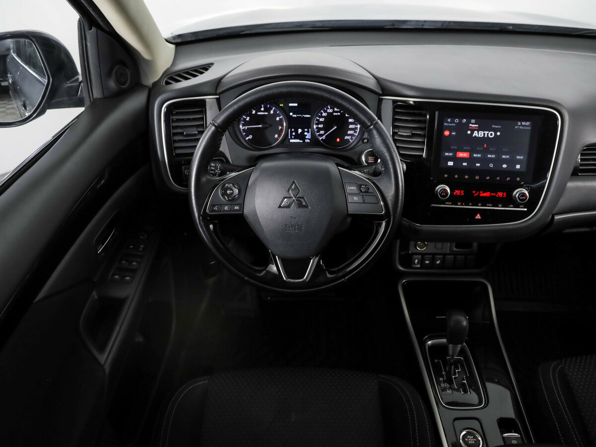 Купить Mitsubishi Outlander III Рестайлинг 3, 2021, 89 658 км, фото №11