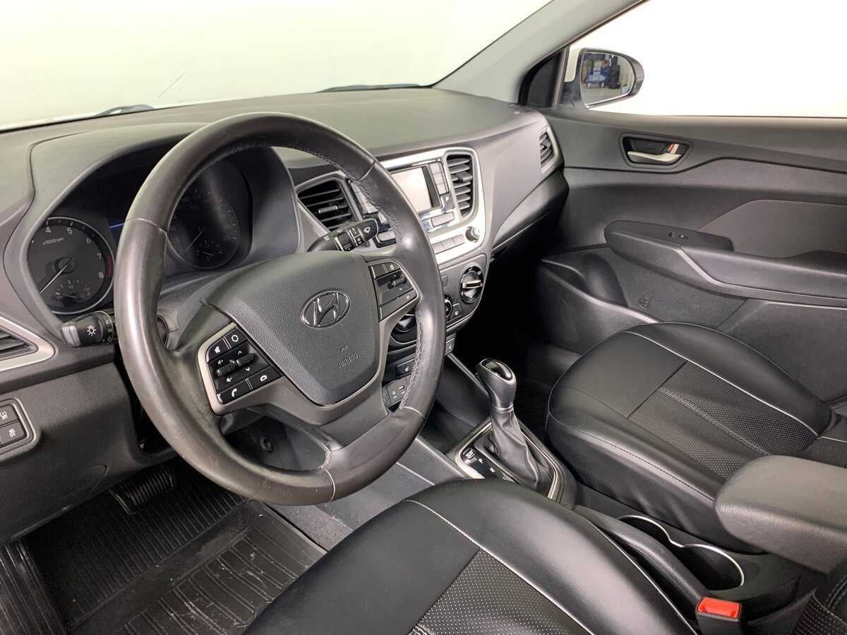 Купить Hyundai Solaris, 2017, 146 130 км, фото №9
