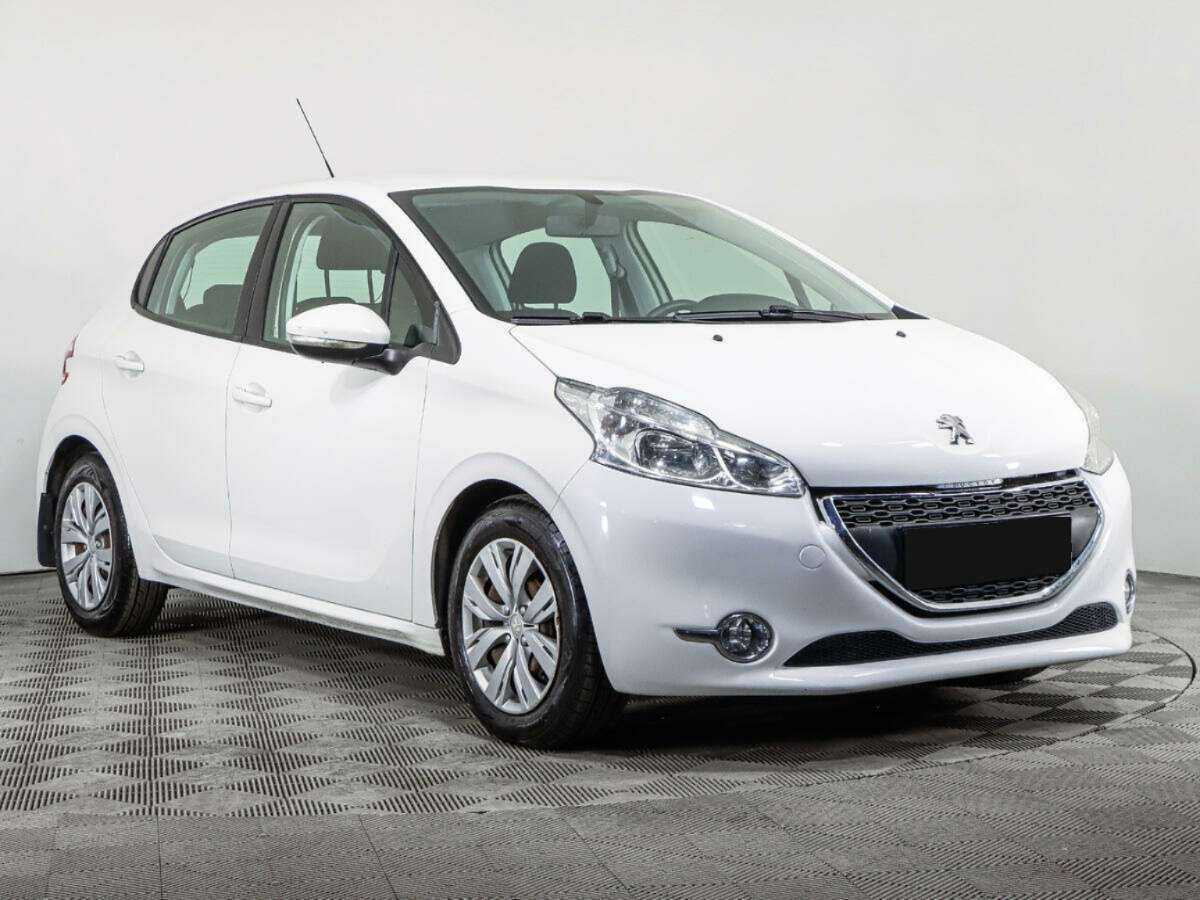 Купить Peugeot 208, 2013, 90 441 км, фото №3