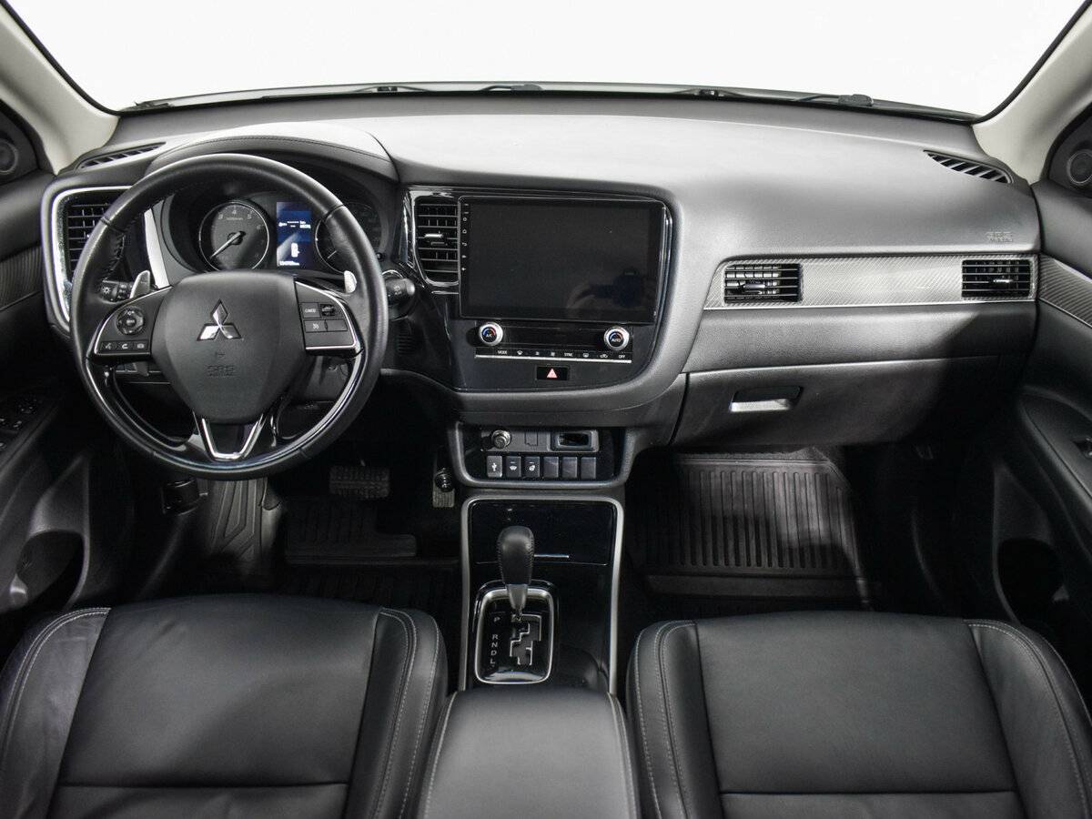 Купить Mitsubishi Outlander III Рестайлинг 3, 2020, 135 000 км, фото №13
