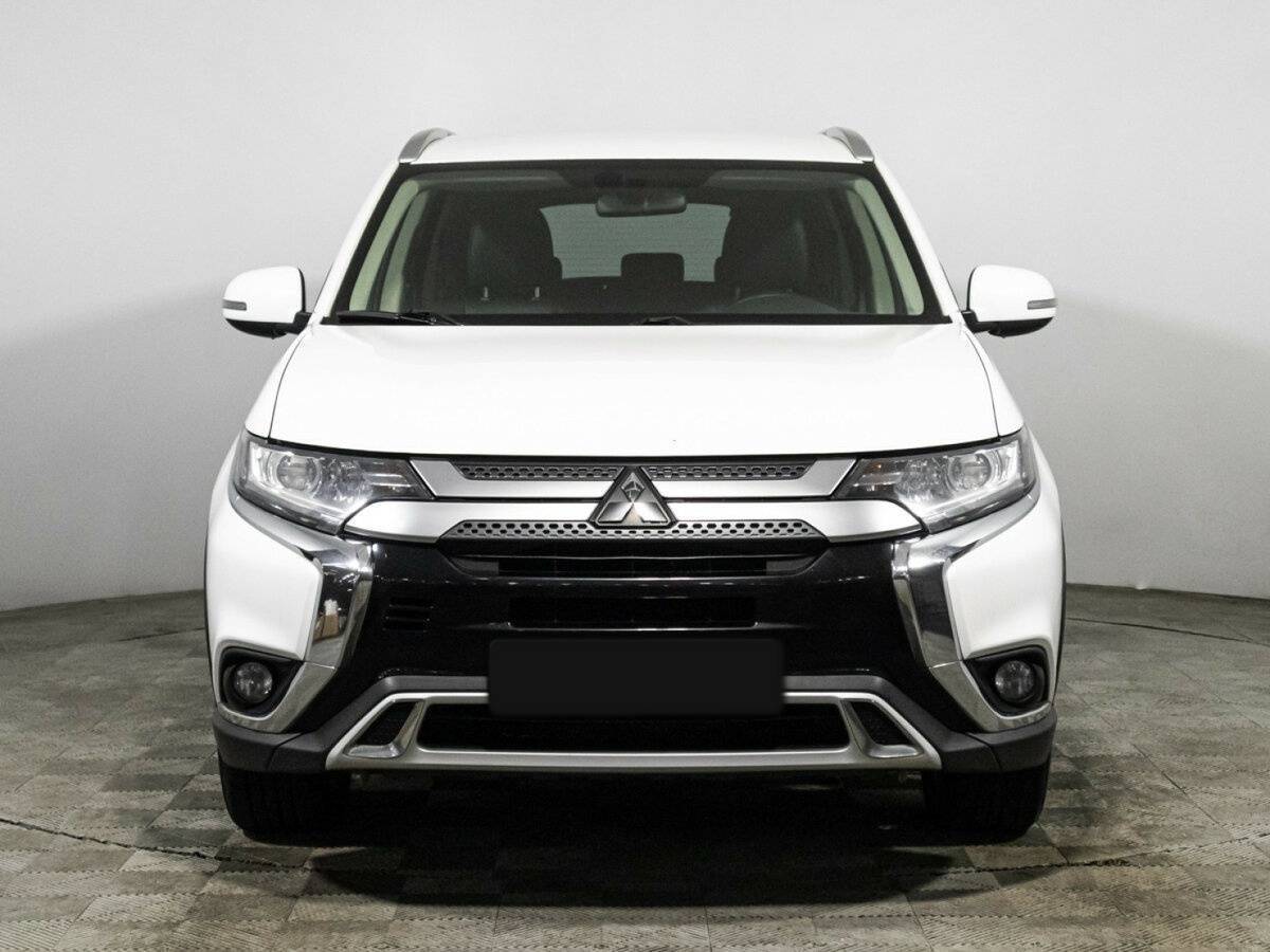 Купить Mitsubishi Outlander, 2020, 110 000 км, фото №2