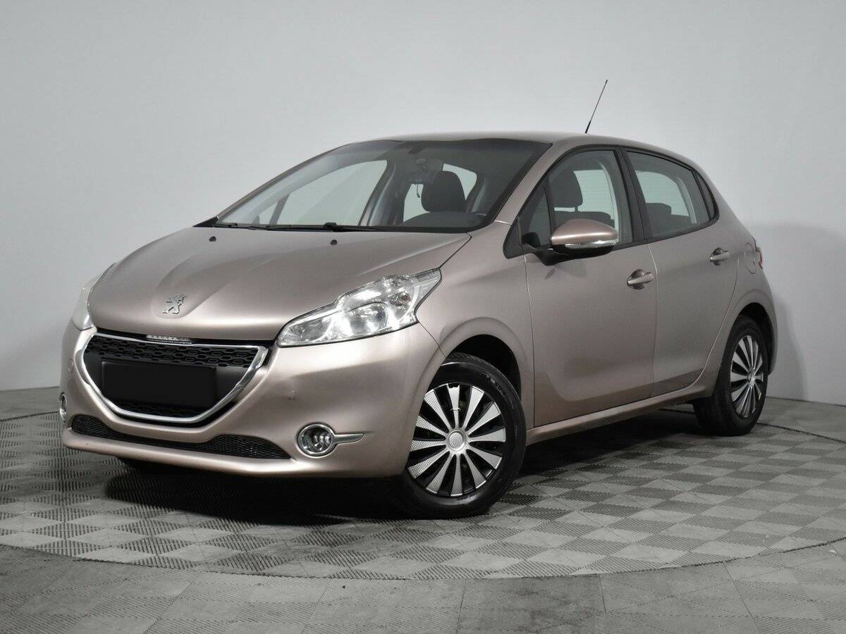 Купить Peugeot 208, 2014, 130 000 км, фото №1