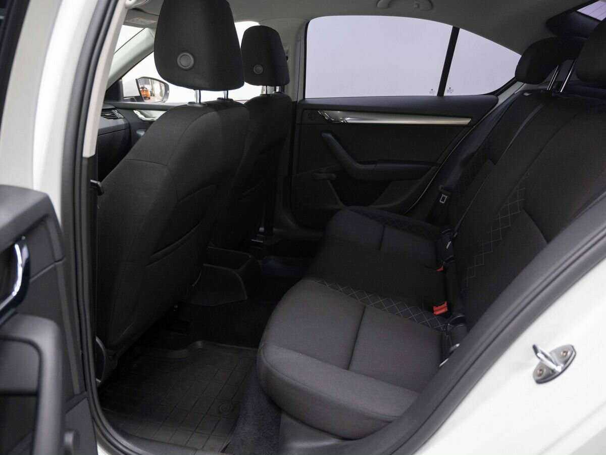 Купить Skoda Octavia, 2017, 59 000 км, фото №9
