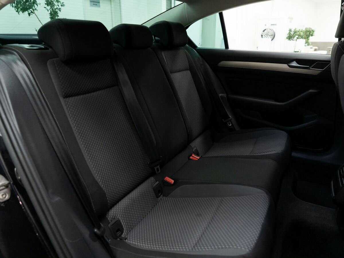 Купить Volkswagen Passat DSG6, 2017, 161 748 км, фото №8