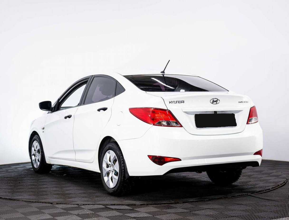 Купить Hyundai Solaris, 2014, 111 500 км, фото №4