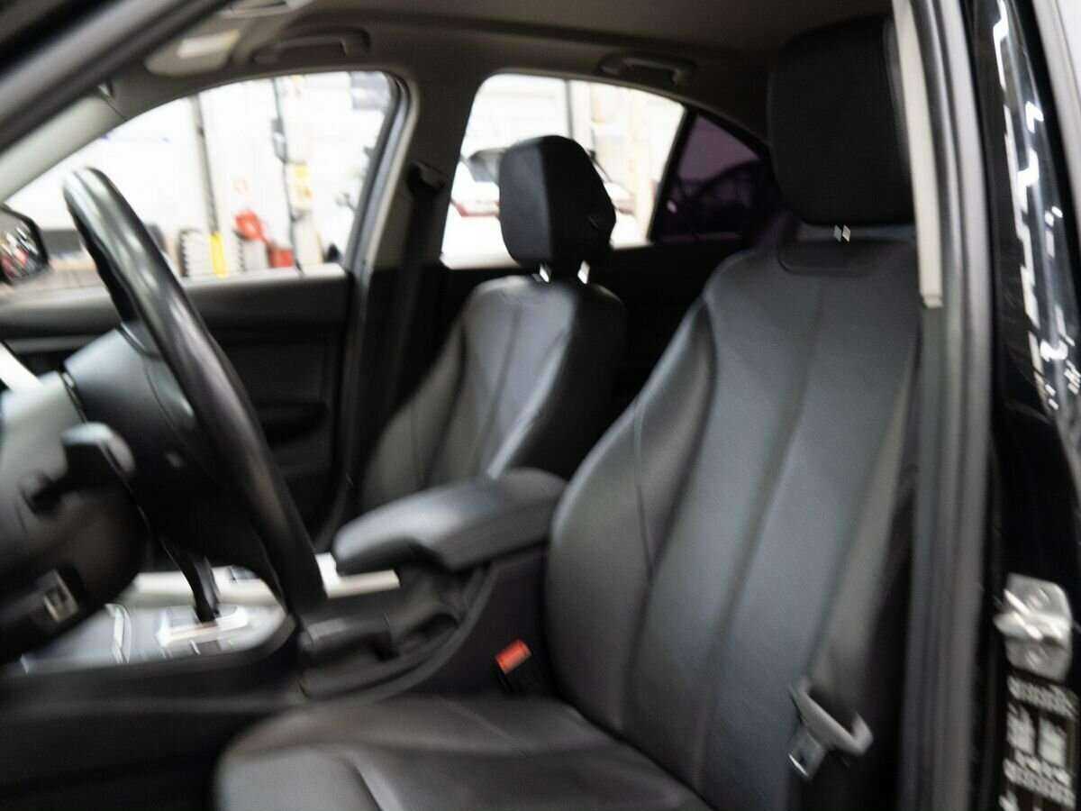 Купить BMW 3 серии 318i, 2015, 119 000 км, фото №6