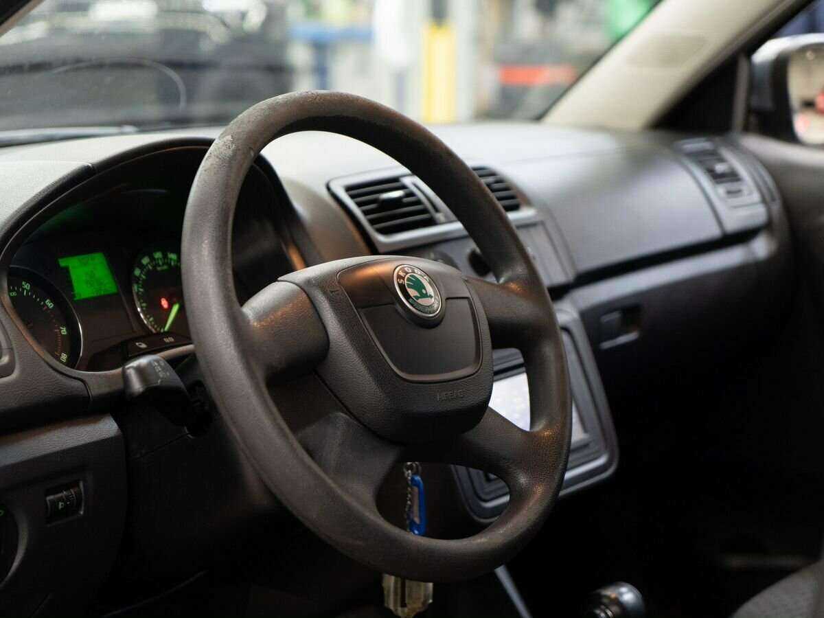 Купить Skoda Fabia, 2012, 198 300 км, фото №5