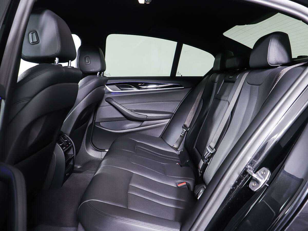 Купить BMW 5 серии 520d, 2017, 223 406 км, фото №12