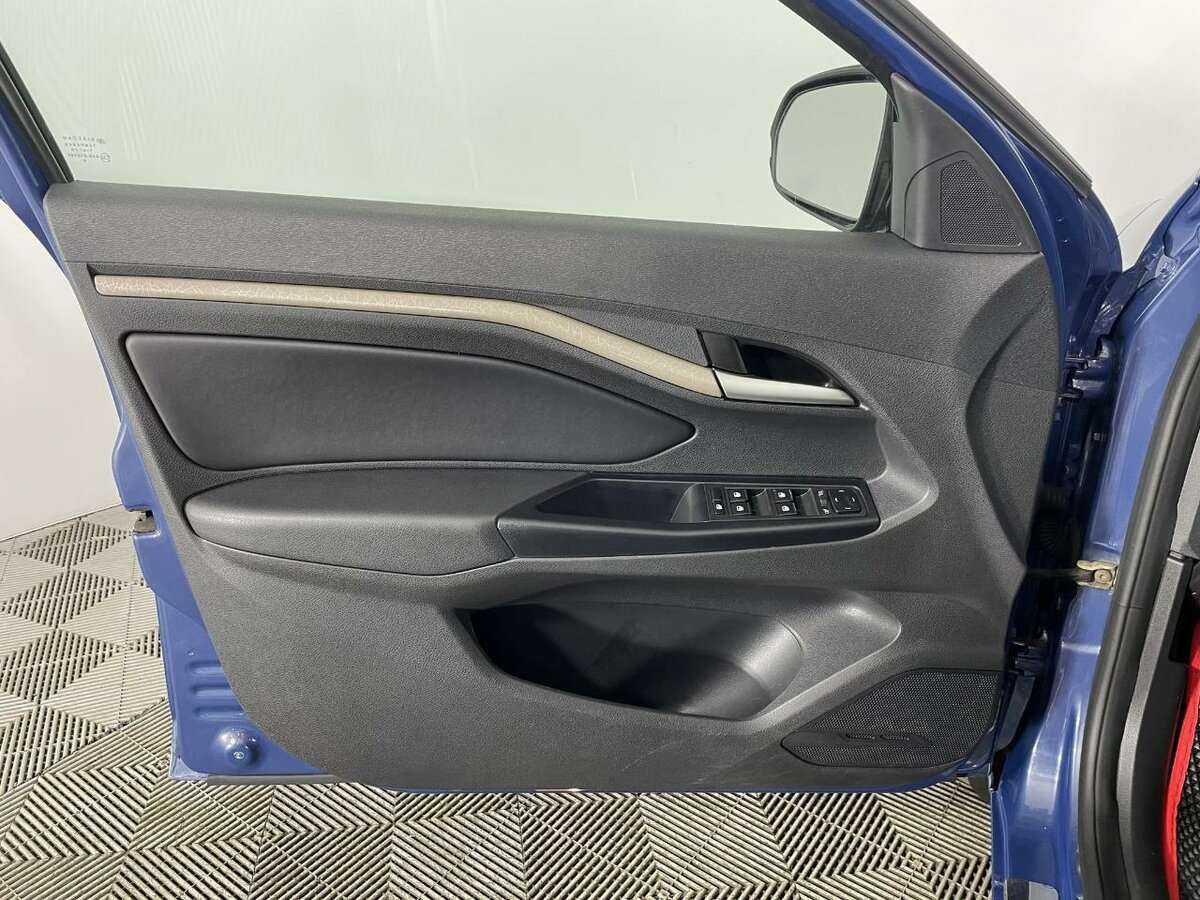 Купить Lada (ВАЗ) Vesta, 2017, 114 294 км, фото №8