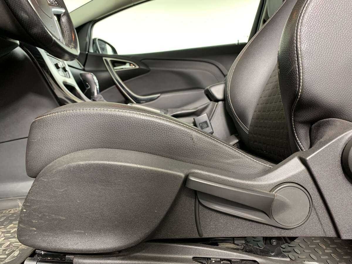 Купить Opel Astra GTC, 2012, 163 864 км, фото №12