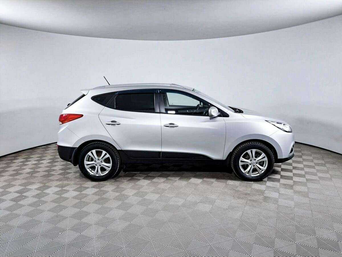 Купить Hyundai ix35, 2012, 111 915 км, фото №4