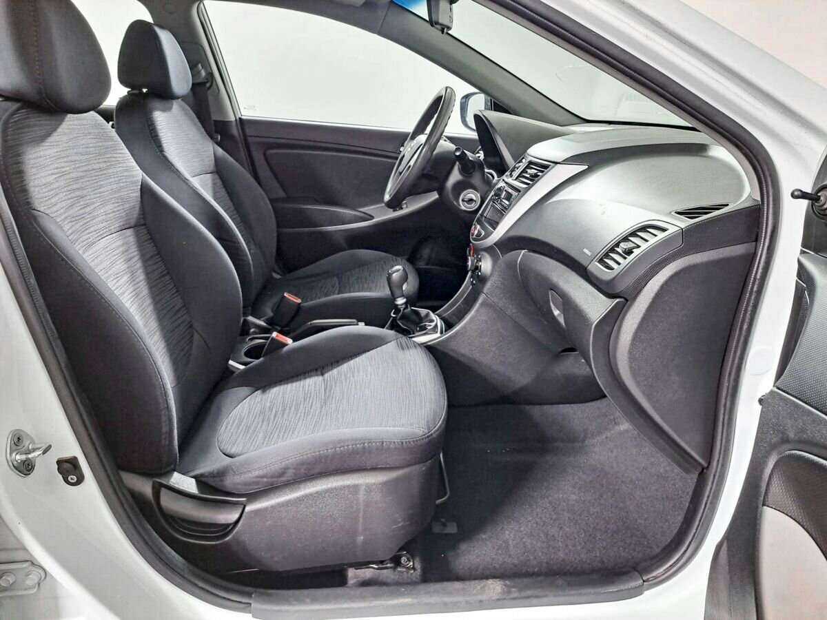 Купить Hyundai Solaris, 2014, 186 712 км, фото №9