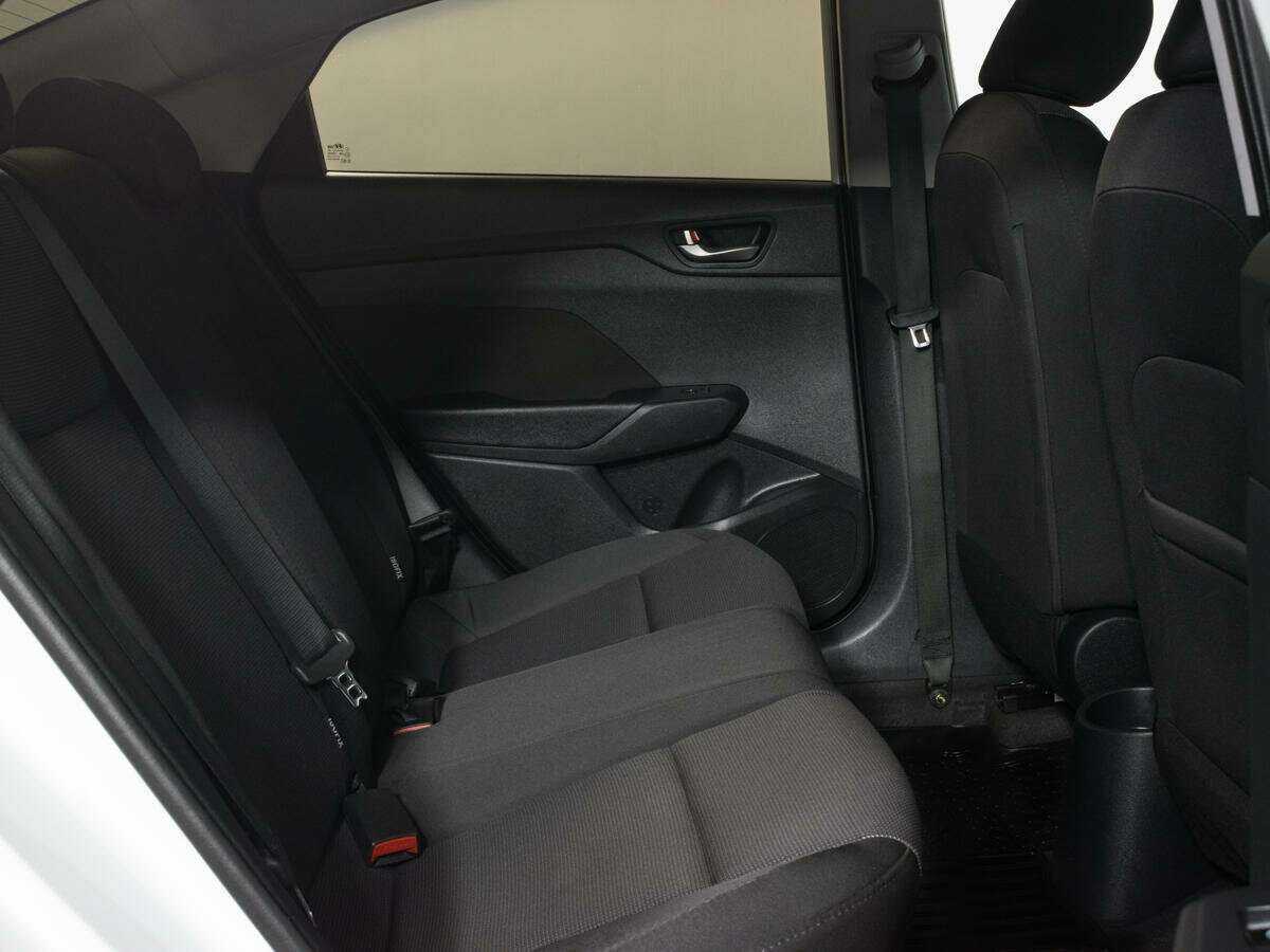 Купить Hyundai Solaris, 2018, 162 301 км, фото №9