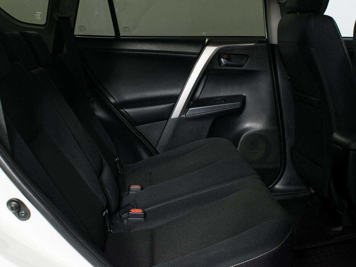 Купить Toyota RAV4, 2017, 142 159 км, фото №12