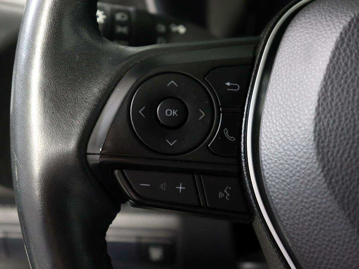 Купить Toyota Corolla, 2019, 70 000 км, фото №17