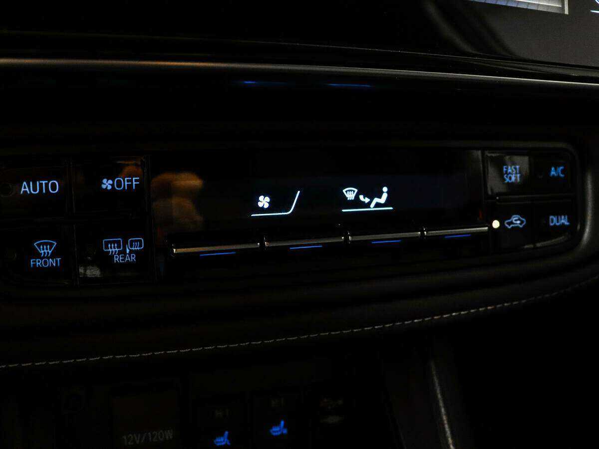 Купить Toyota Corolla, 2018, 56 000 км, фото №13