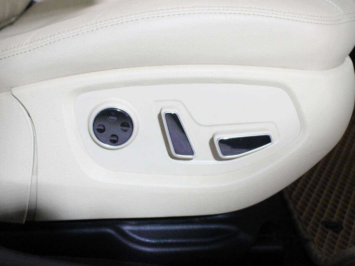 Купить Hyundai Genesis, 2015, 64 400 км, фото №13