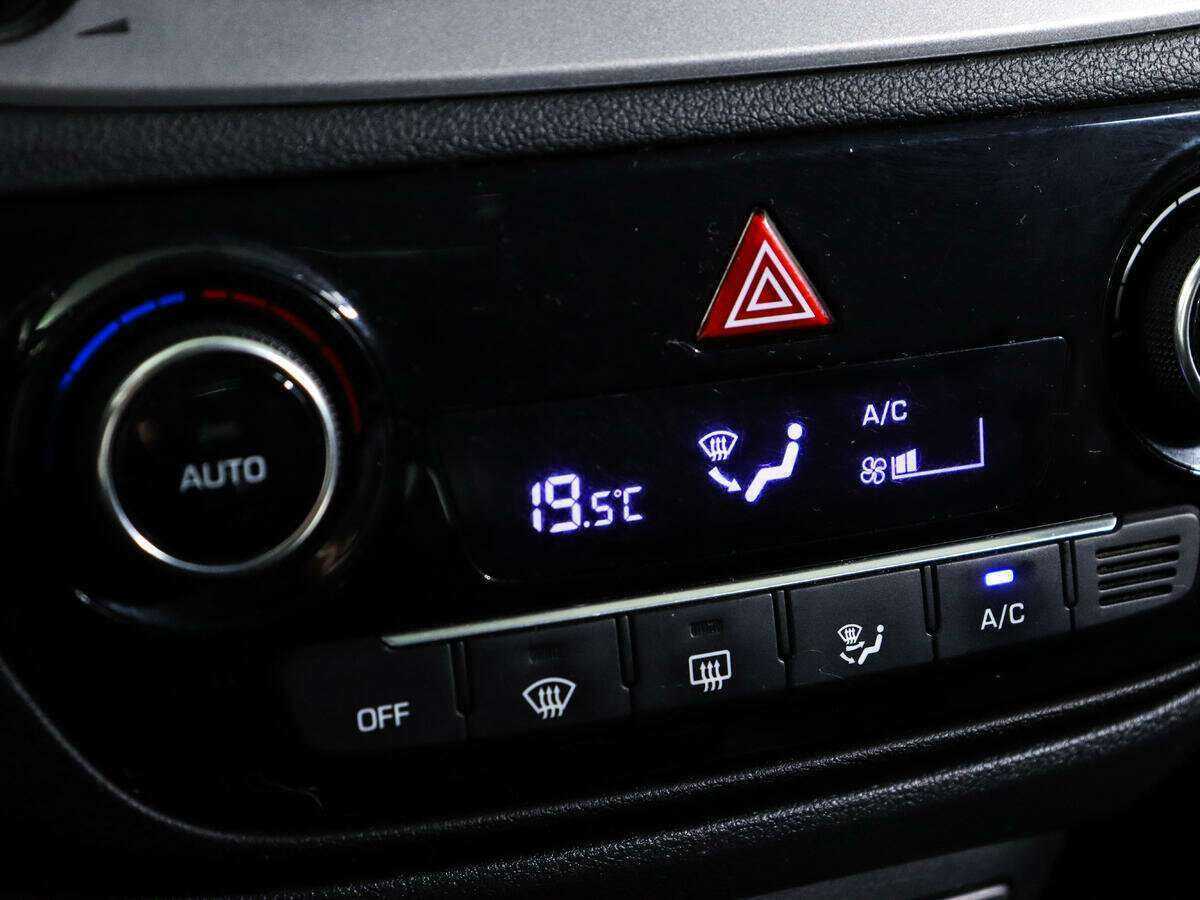 Купить Hyundai Solaris, 2017, 113 658 км, фото №16