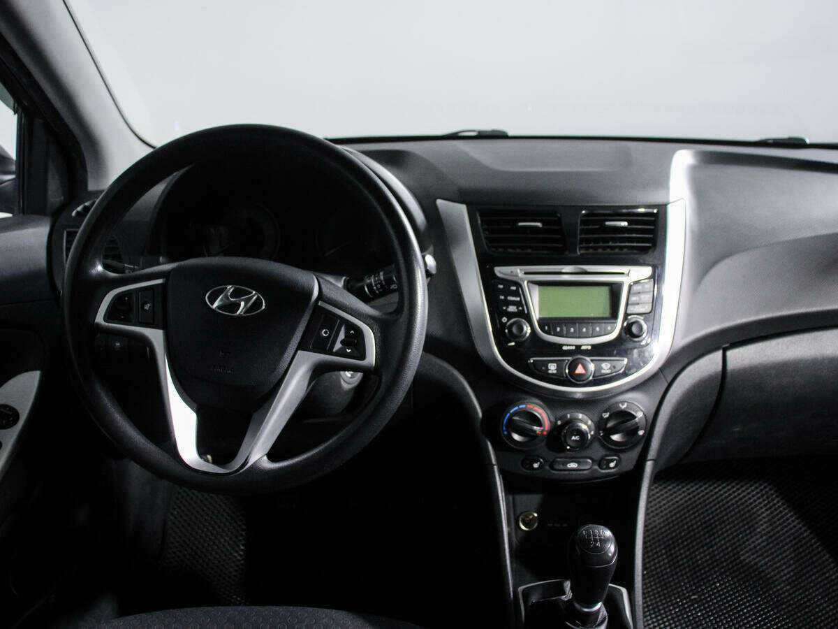 Купить Hyundai Solaris, 2012, 92 300 км, фото №10