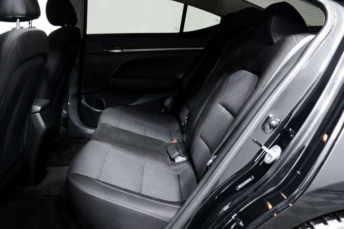 Купить Hyundai Elantra, 2018, 95 171 км, фото №12