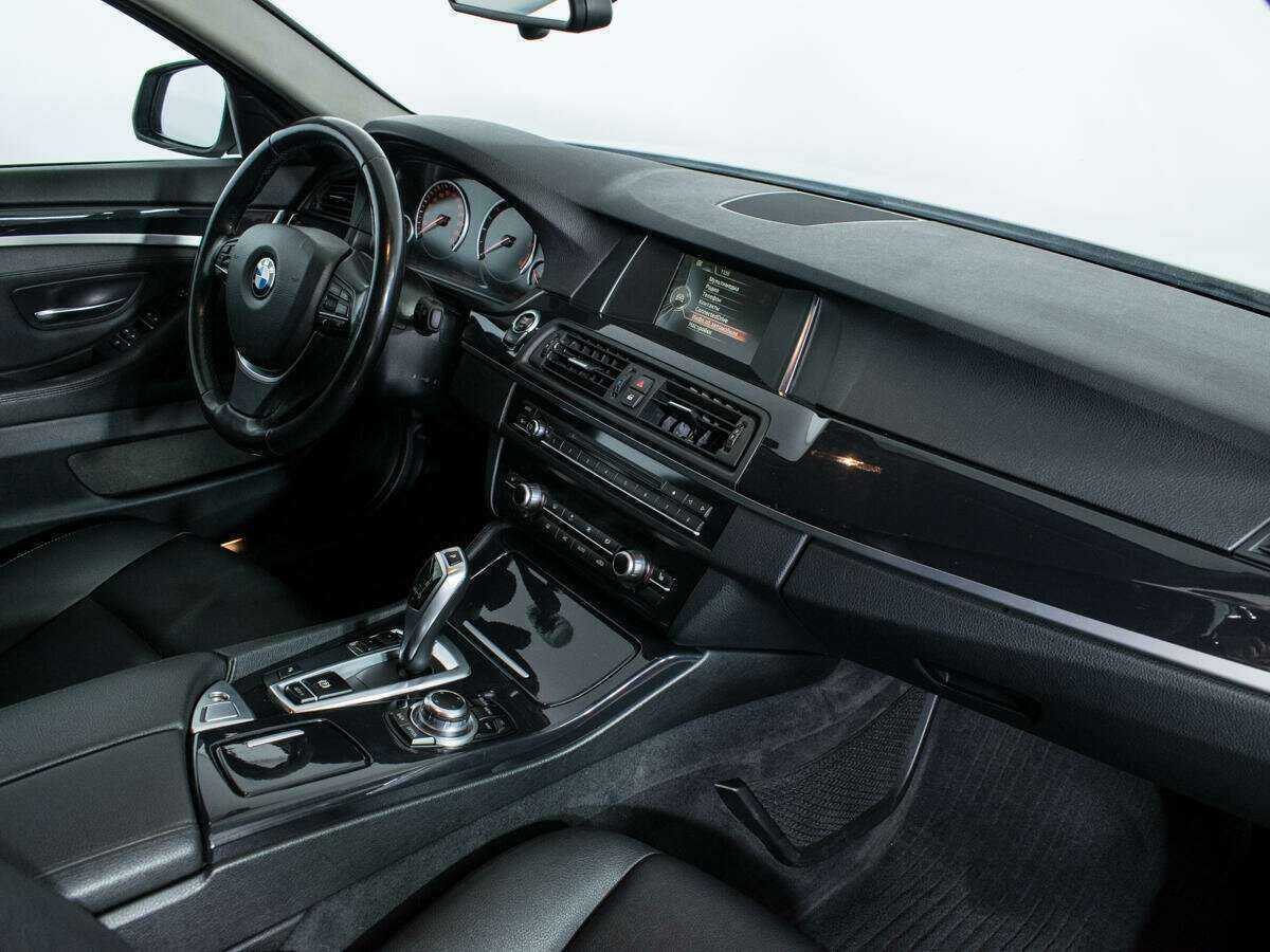 Купить BMW 5 серии 520d, 2016, 146 400 км, фото №9