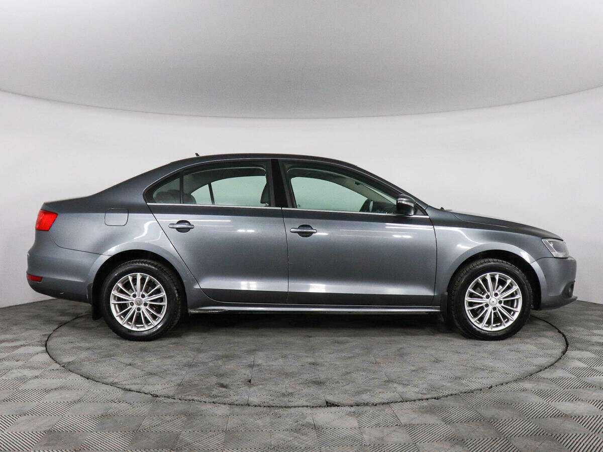 Купить Volkswagen Jetta, 2013, 116 473 км, фото №4