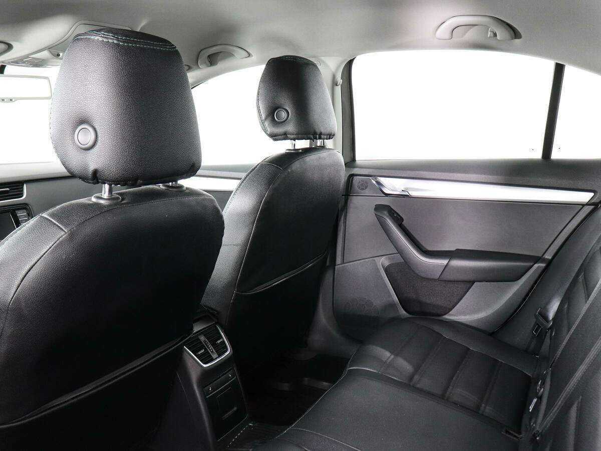 Купить Skoda Octavia, 2016, 177 389 км, фото №11