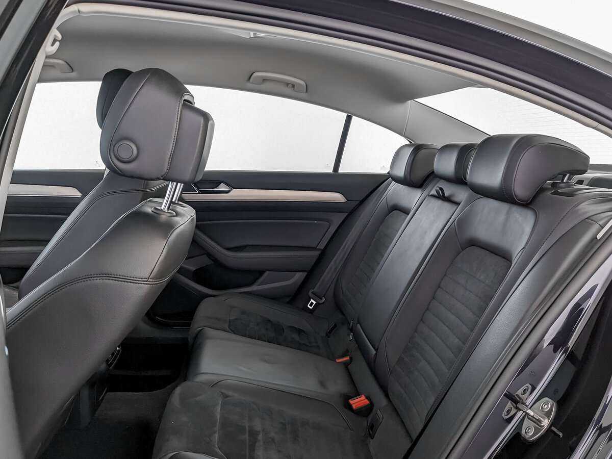 Купить Volkswagen Passat, 2017, 114 127 км, фото №12