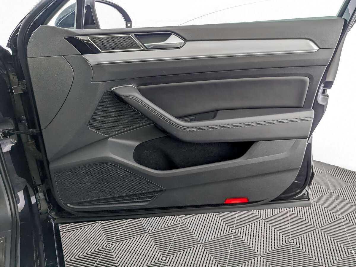 Купить Volkswagen Passat, 2017, 114 127 км, фото №25