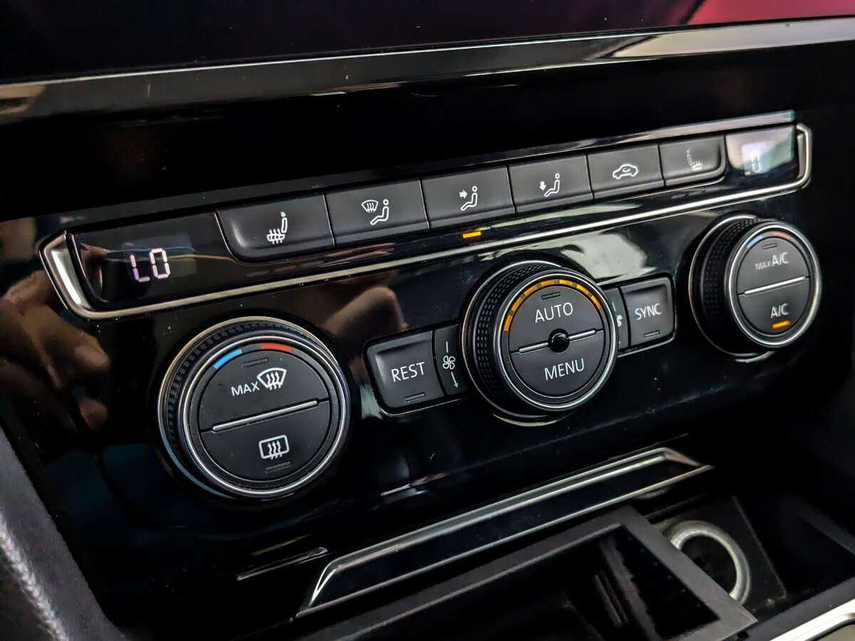 Купить Volkswagen Passat, 2017, 114 127 км, фото №26