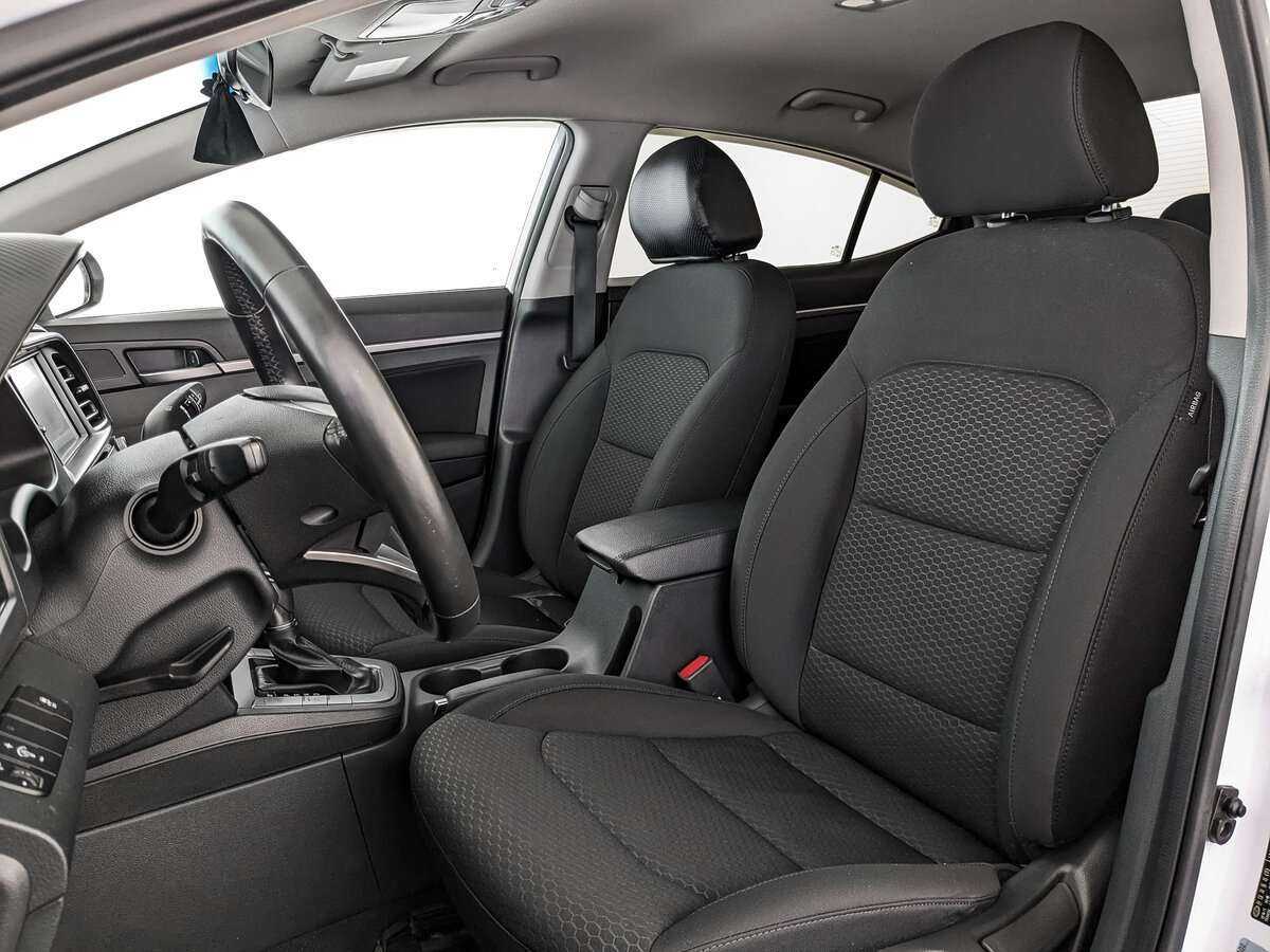 Купить Hyundai Elantra, 2020, 114 361 км, фото №16