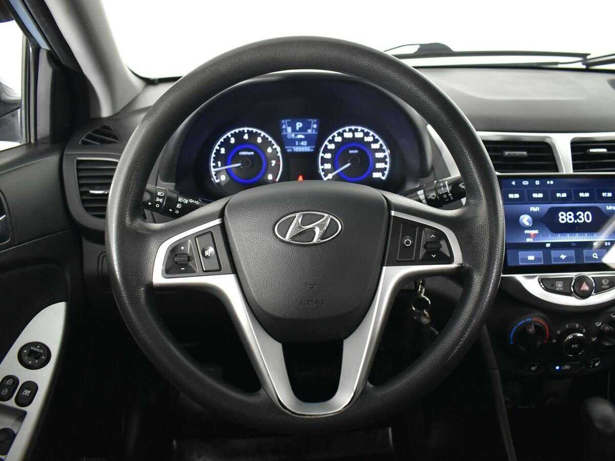 Купить Hyundai Solaris, 2012, 103 331 км, фото №10