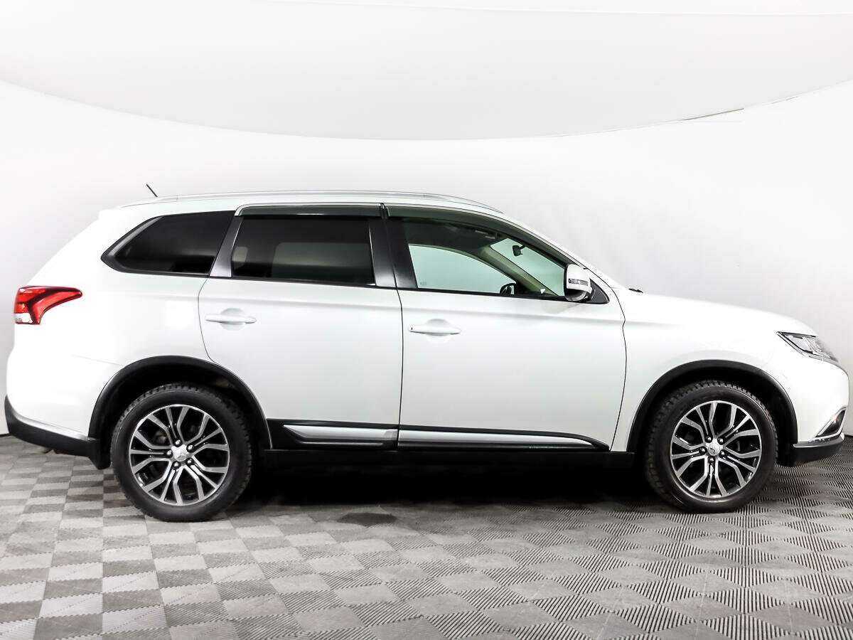 Купить Mitsubishi Outlander, 2016, 117 437 км, фото №4