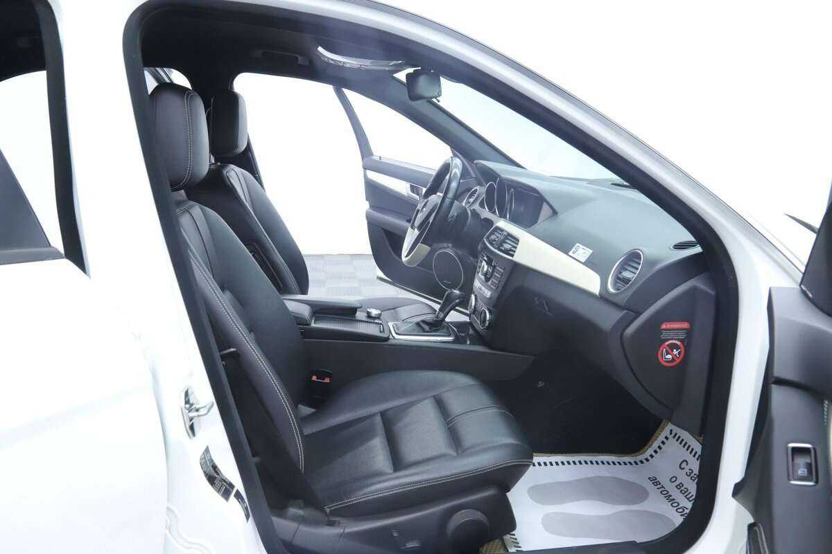Купить Mercedes-Benz C-Класс 180, 2014, 121 500 км, фото №13