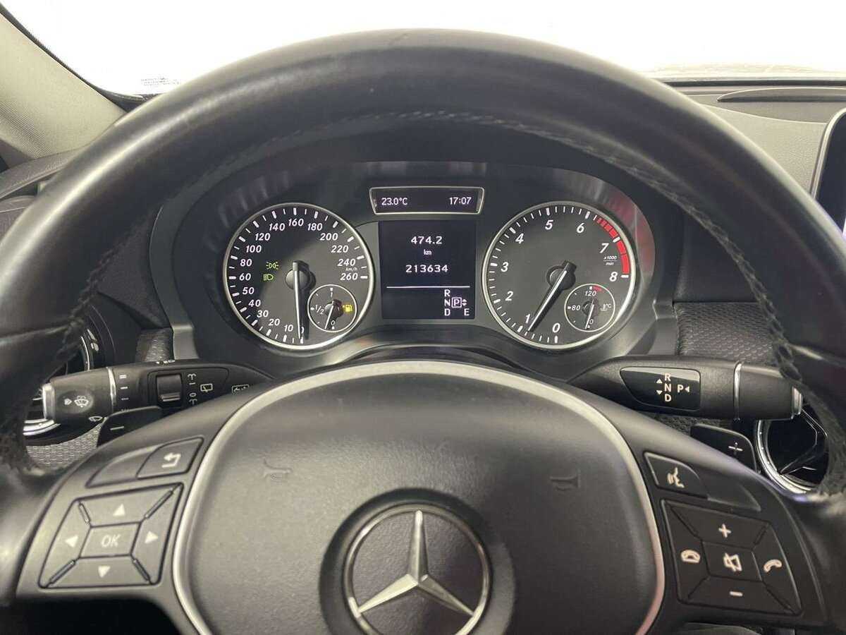 Купить Mercedes-Benz A-Класс 180, 2014, 213 461 км, фото №11