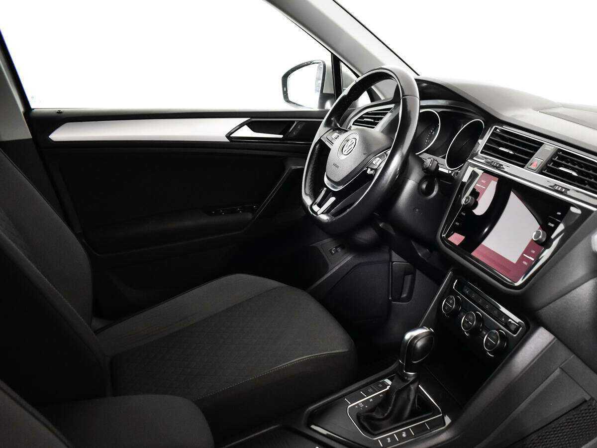 Купить Volkswagen Tiguan, 2017, 153 769 км, фото №9