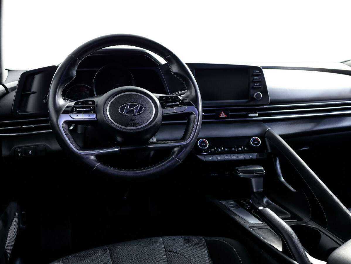 Купить Hyundai Elantra, 2021, 74 533 км, фото №13